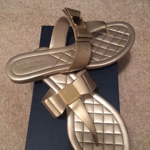 Cole Hanan bow scandal